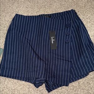 Lulu's High Waist Navy Pinstripe Shorts NWT
